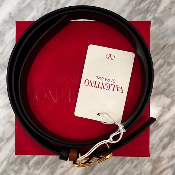 Reversible Valentino Black & Brown VLogo Belt - Picture 3 of 4